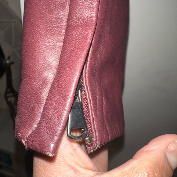 3xs DANIER burgundy leather motorcycle jacket. Fits like xs. - Picture 6 of 10